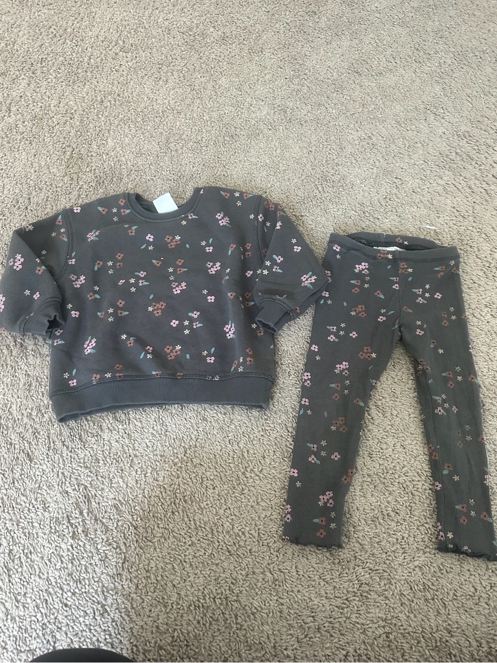 Zara Dark Gray Floral Sweatshirt & Leggings Set